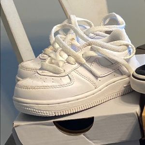 4C Nike Air Force Ones White